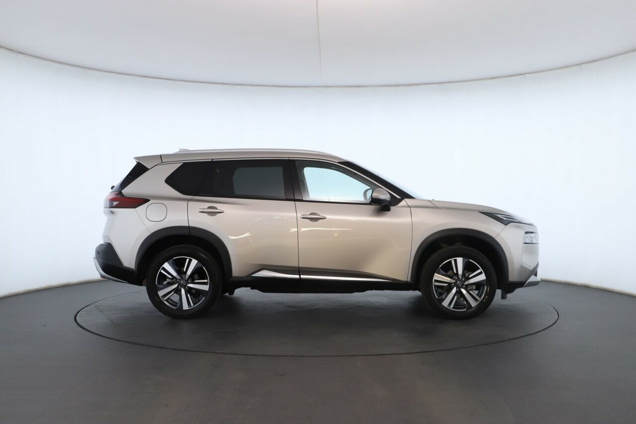 Nissan X-trail image 3