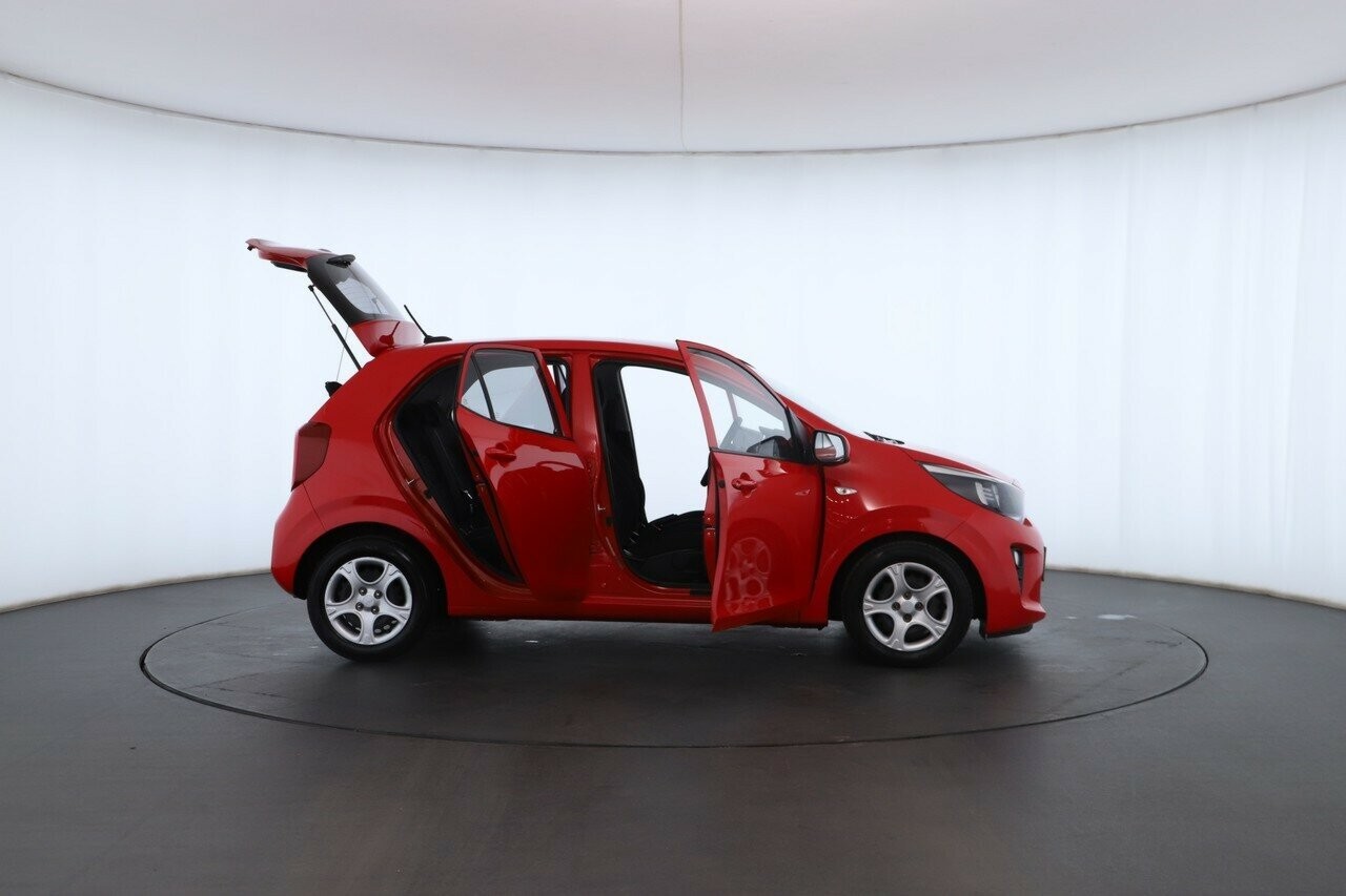 Kia Picanto image 2