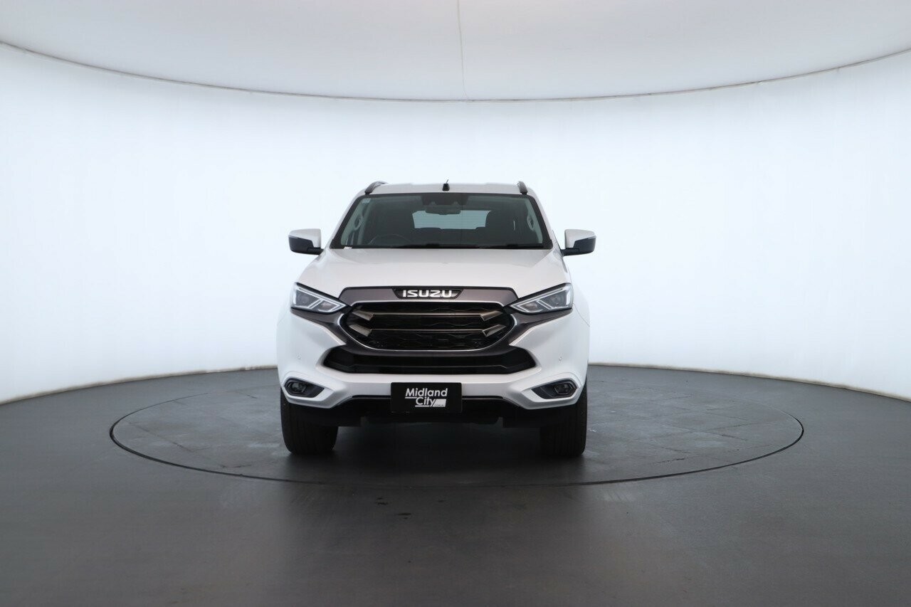 Isuzu Mu-x image 4