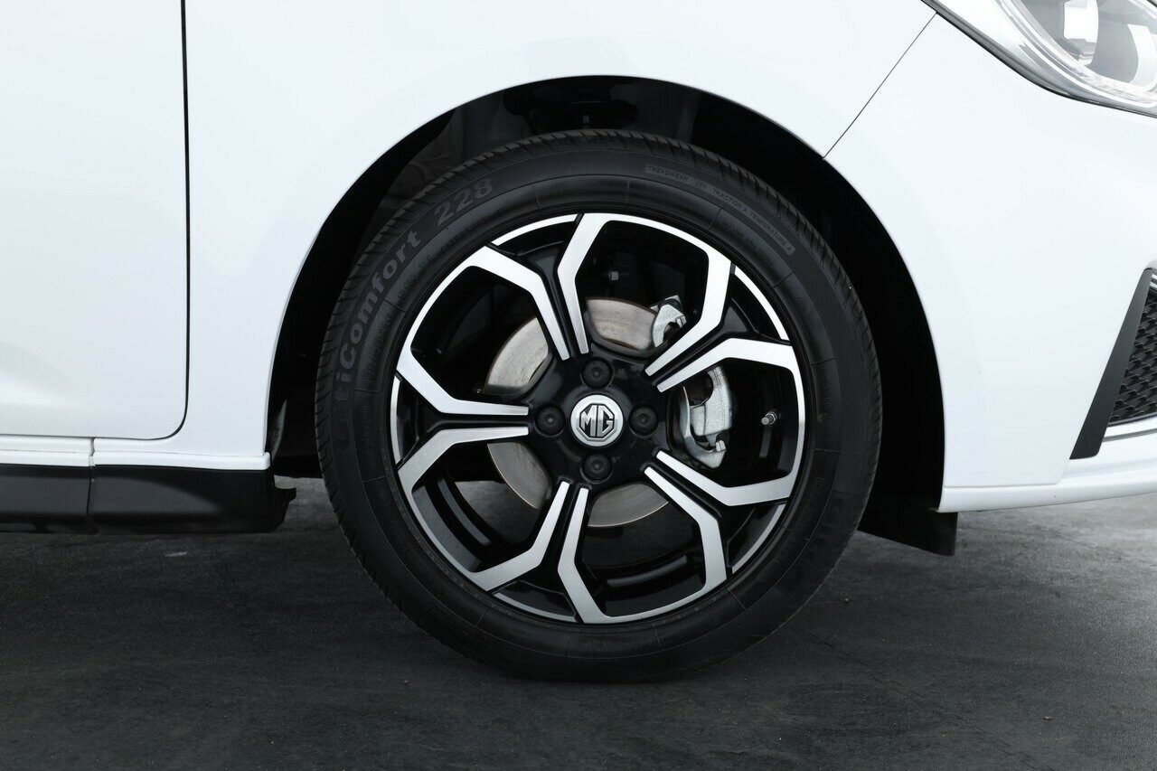 MG Mg3 image 4