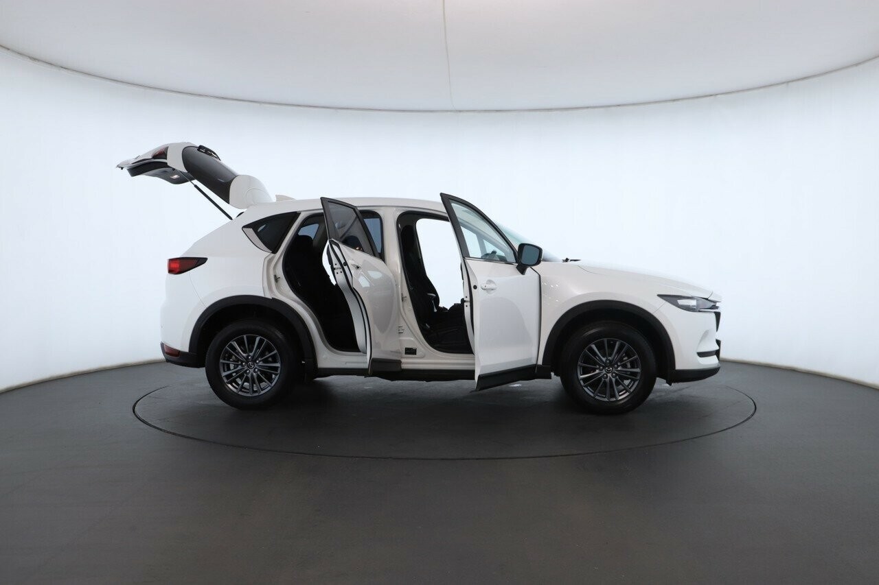 Mazda Cx-5 image 2