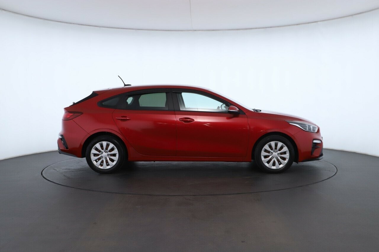 Kia Cerato image 2