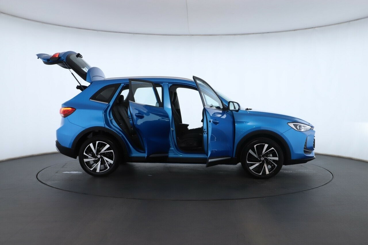 MG Zs image 2