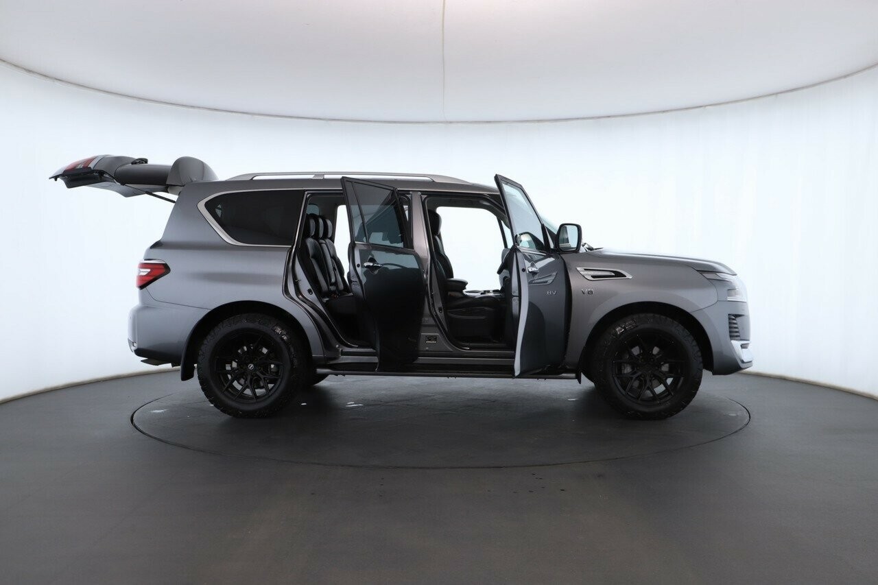 Nissan Patrol image 2
