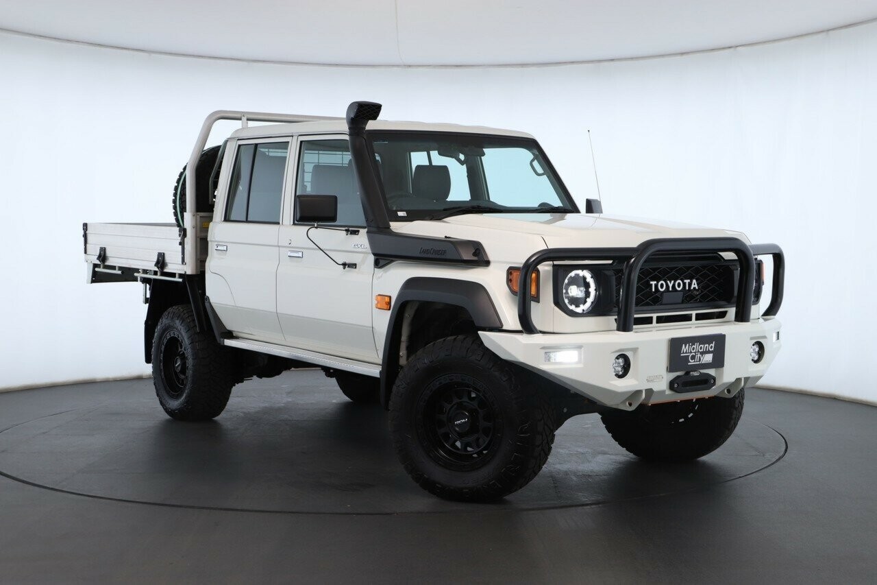 Toyota Landcruiser image 2
