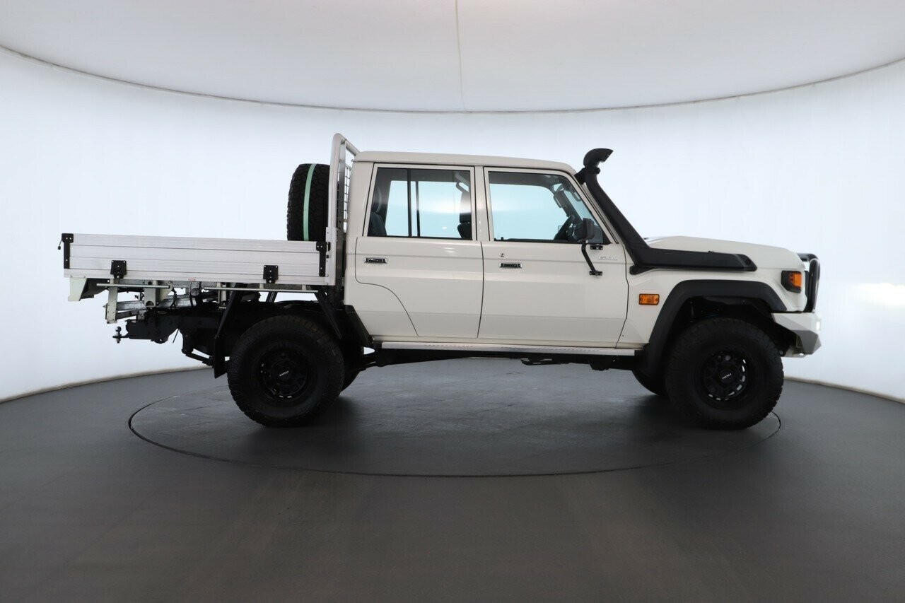 Toyota Landcruiser image 4
