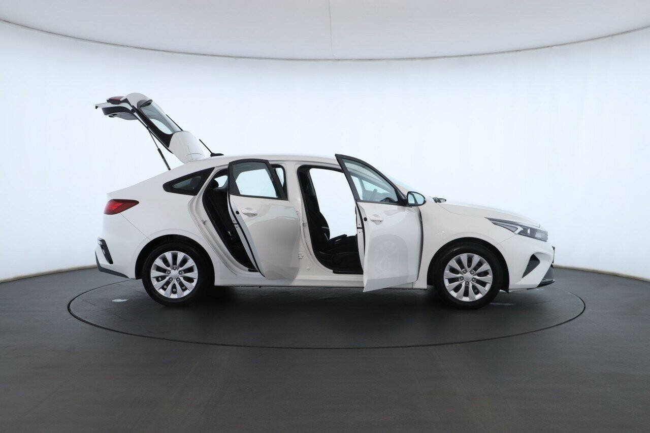 Kia Cerato image 2
