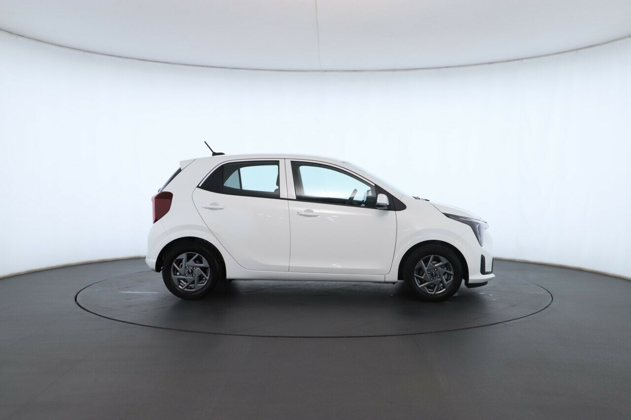 Kia Picanto image 3