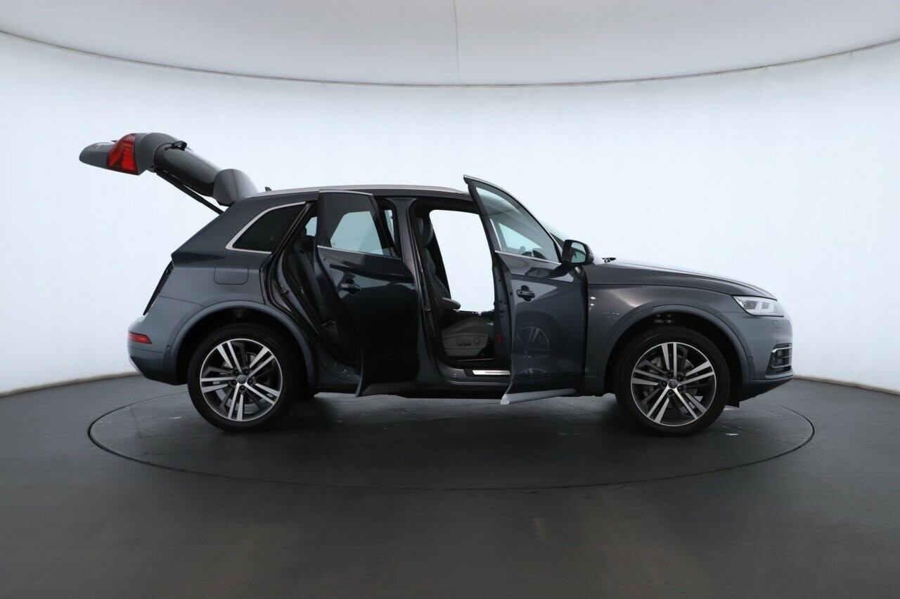 Audi Q5 image 2