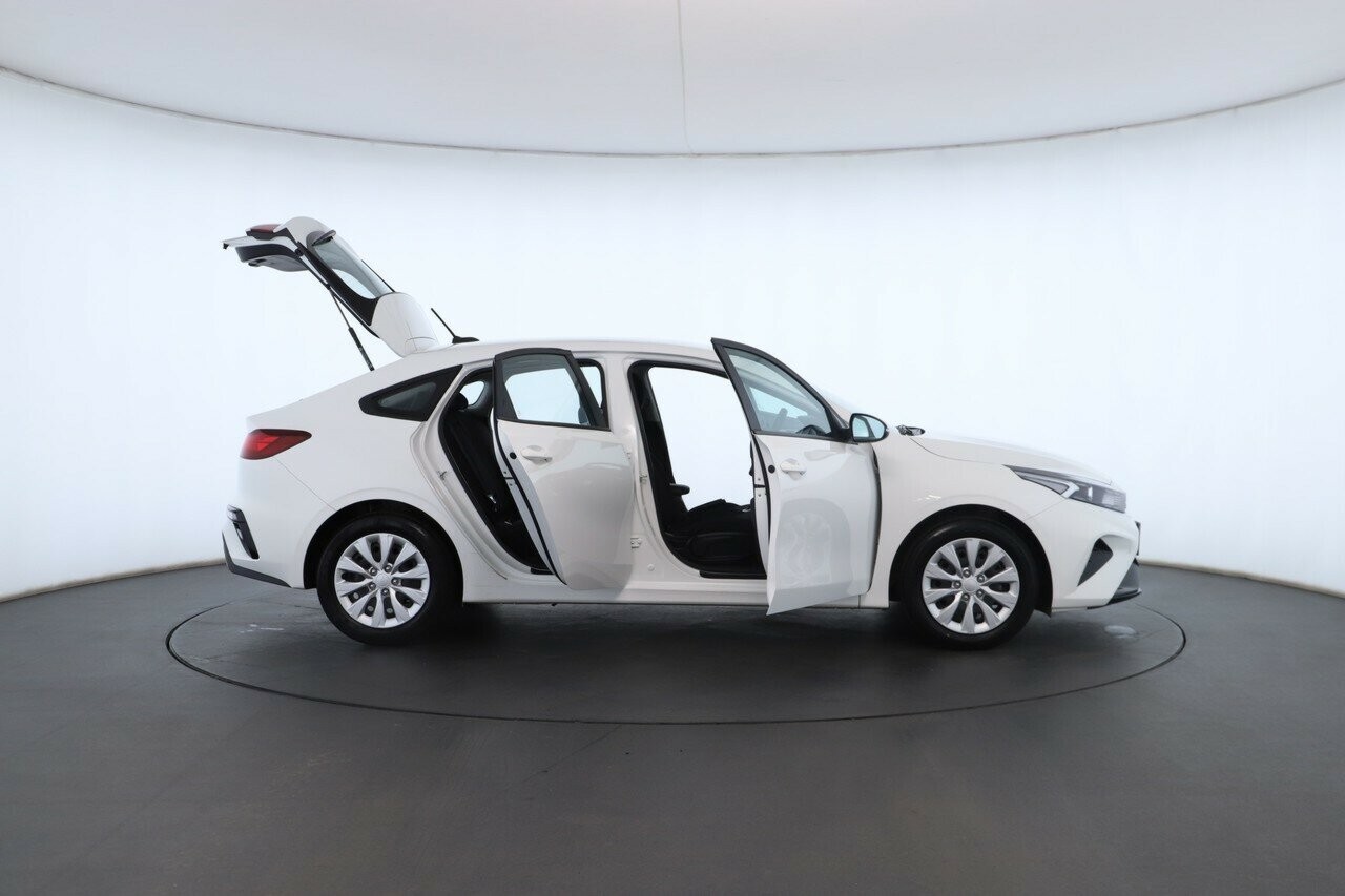 Kia Cerato image 2