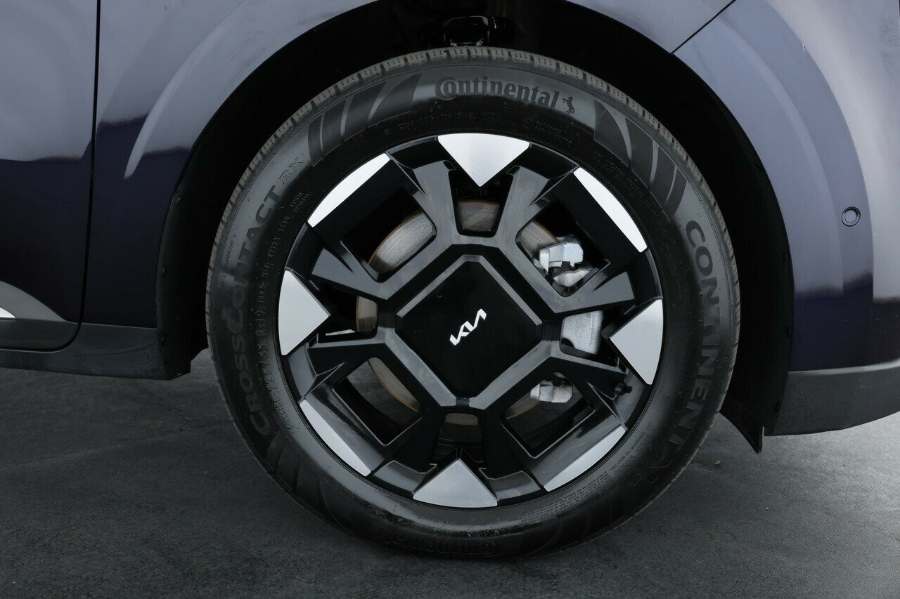 Kia Carnival image 4