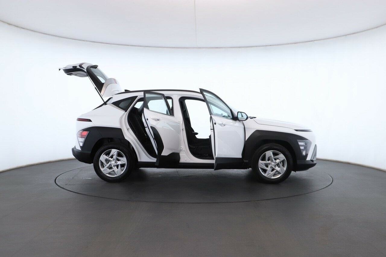 Hyundai Kona image 2