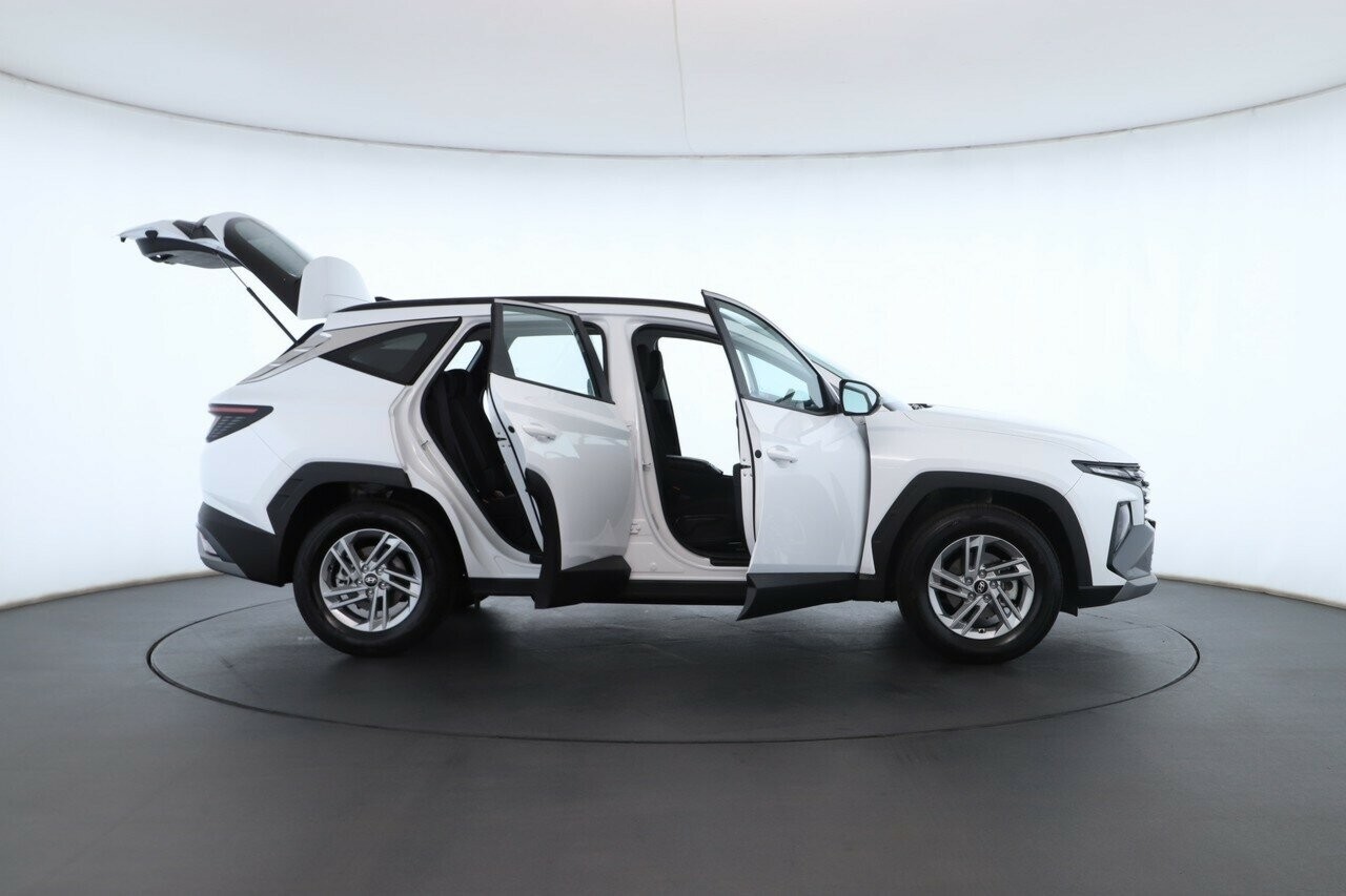 Hyundai Tucson image 2