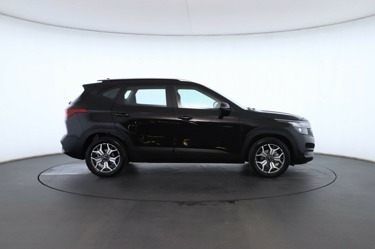 Kia Seltos image 3