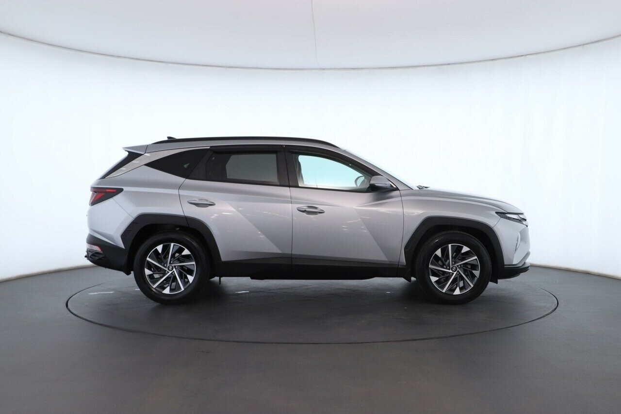 Hyundai Tucson image 3