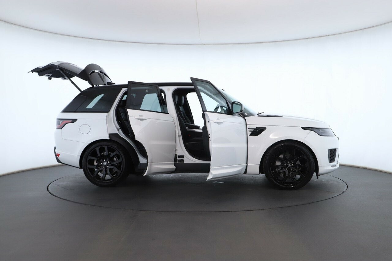 Land Rover Range Rover Sport image 2