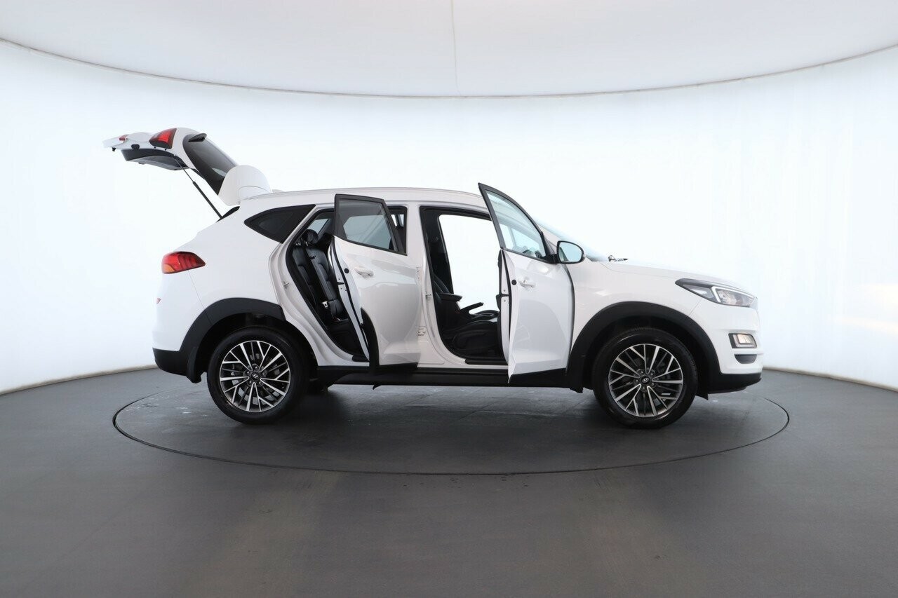 Hyundai Tucson image 2