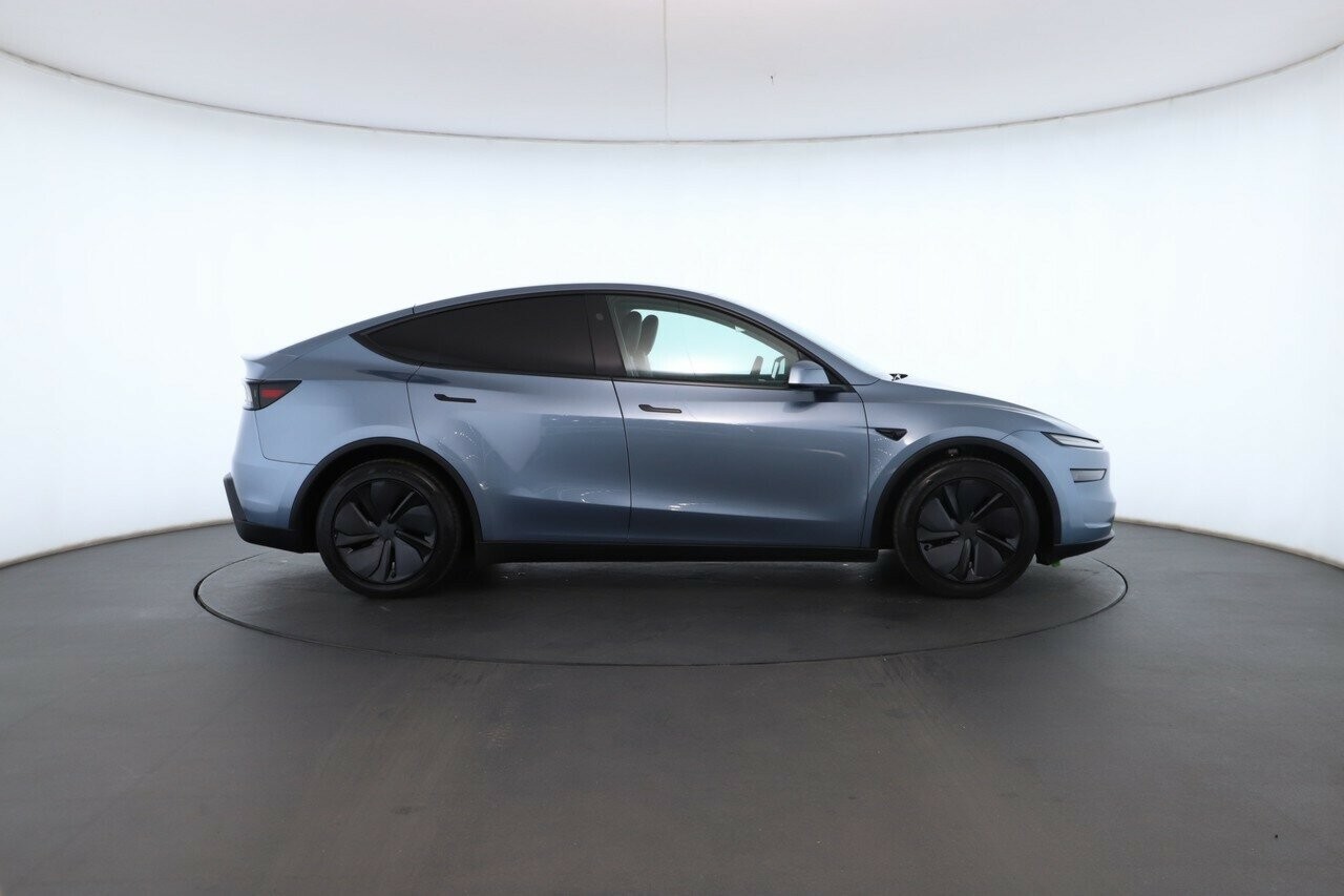 Tesla Model Y image 3