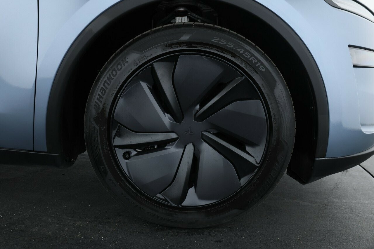 Tesla Model Y image 4