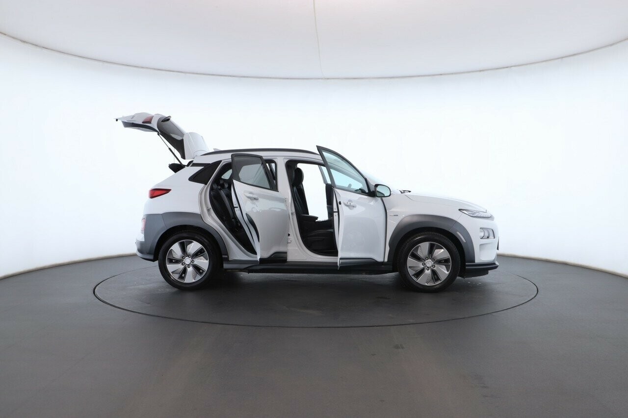 Hyundai Kona image 2