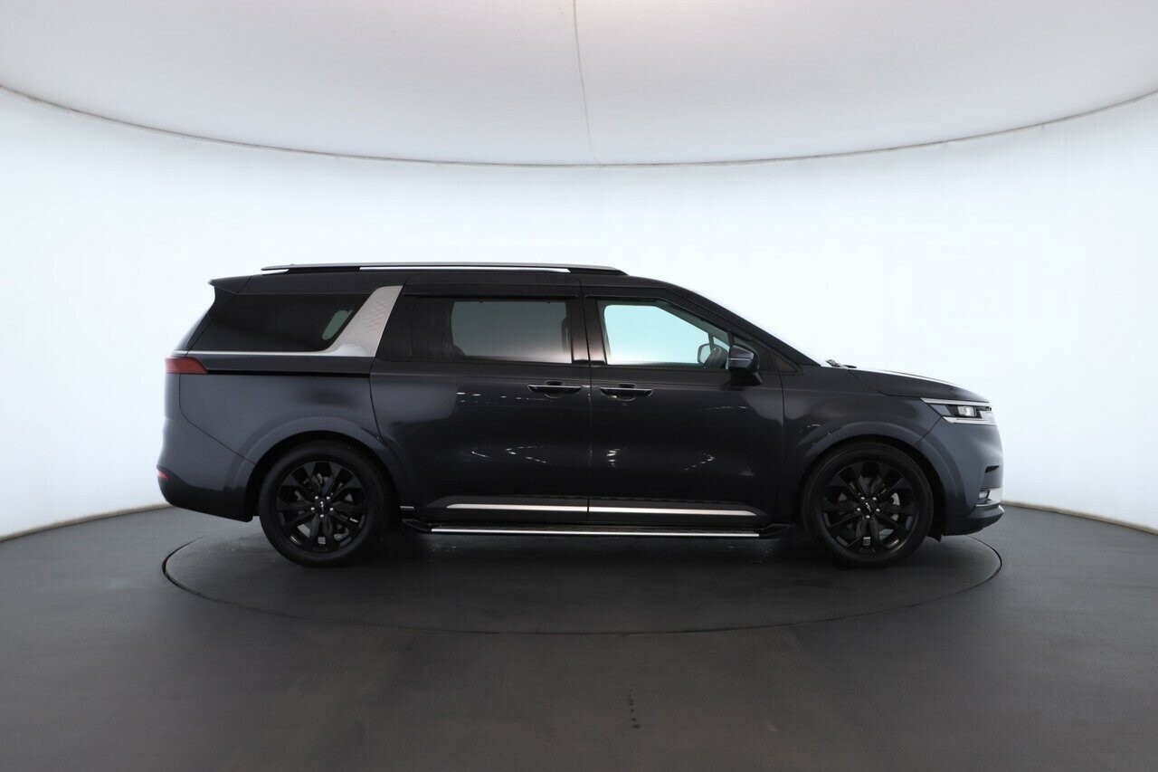 Kia Carnival image 3