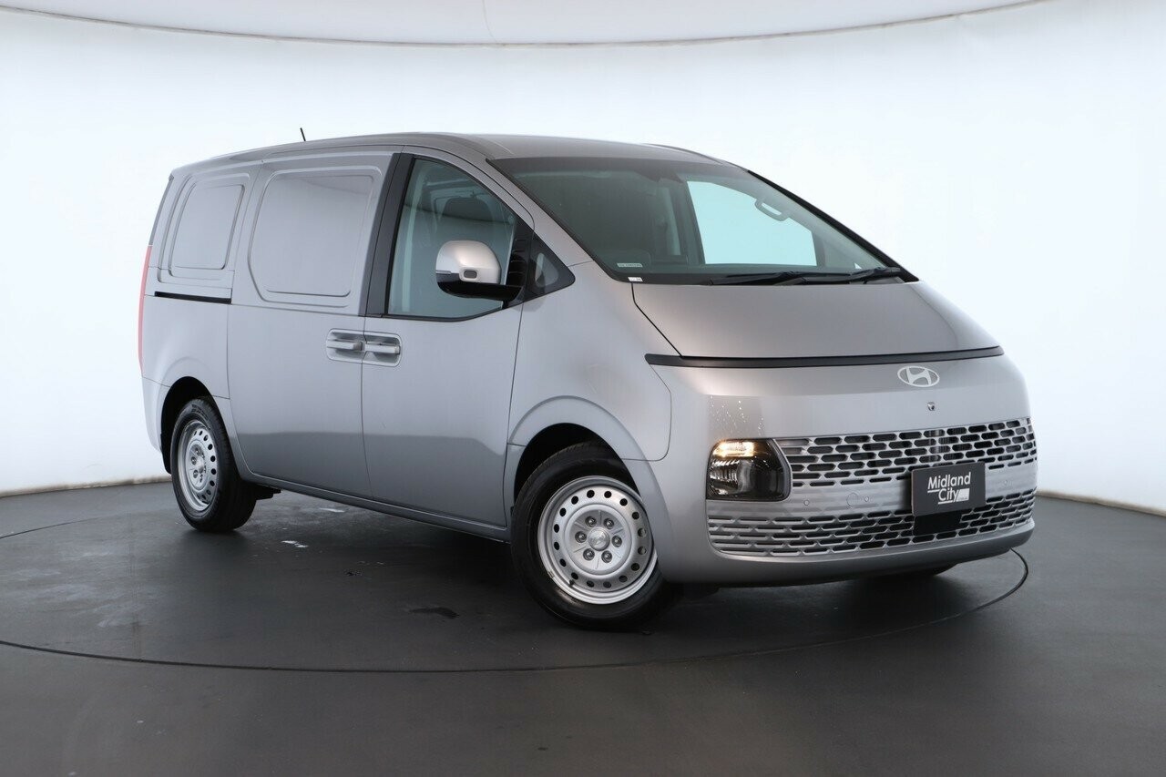 Hyundai Staria Load image 1
