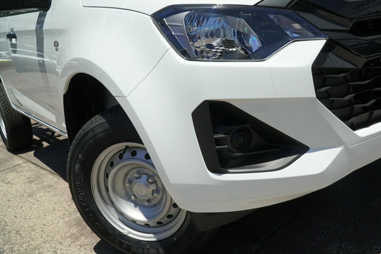 Isuzu D-max image 2