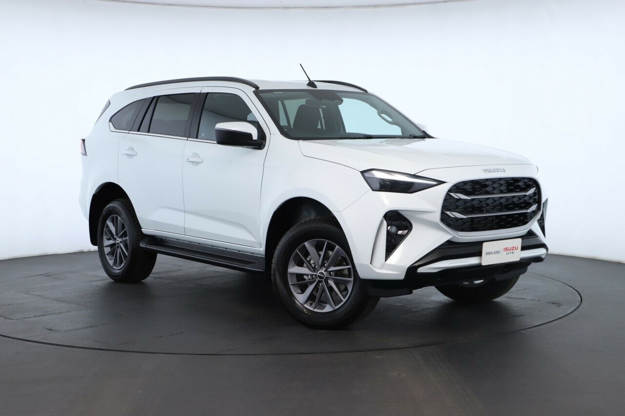 Isuzu Mu-x image 1