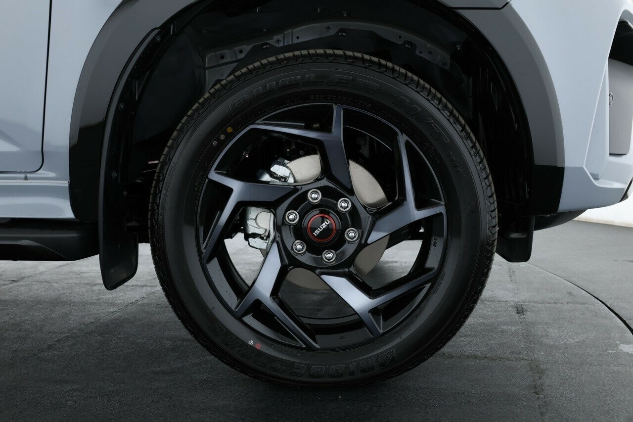 Isuzu Mu-x image 3