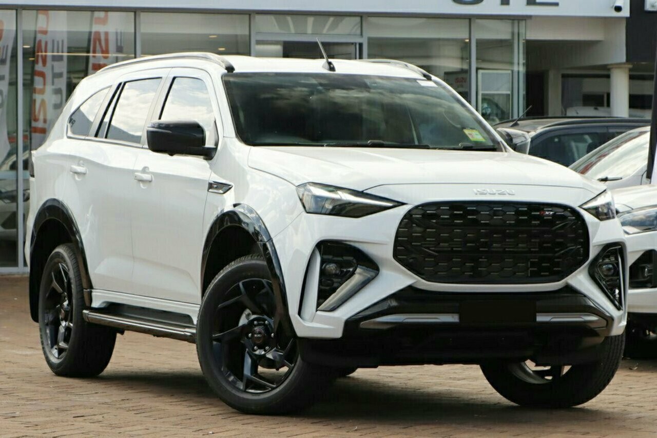 Isuzu Mu-x image 1