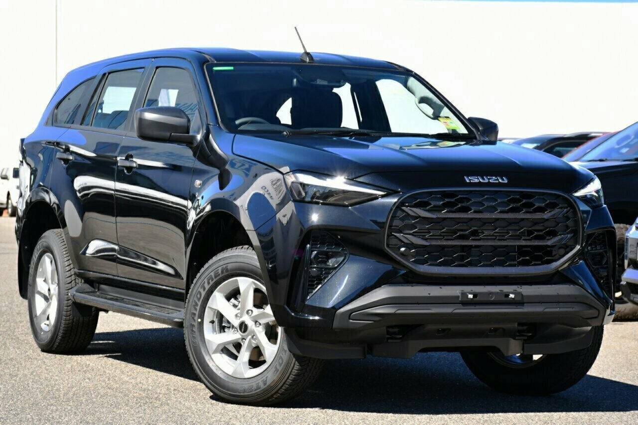 Isuzu Mu-x image 1