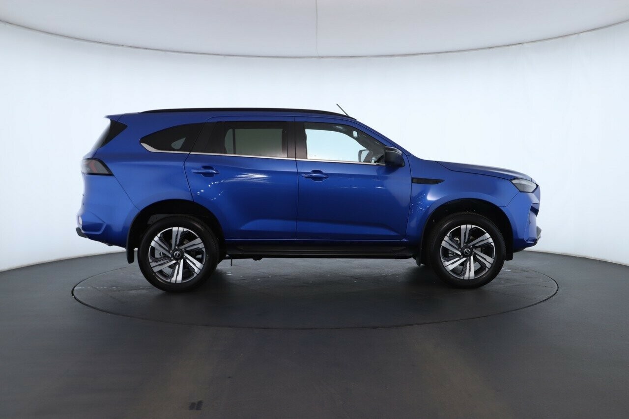 Isuzu Mu-x image 2