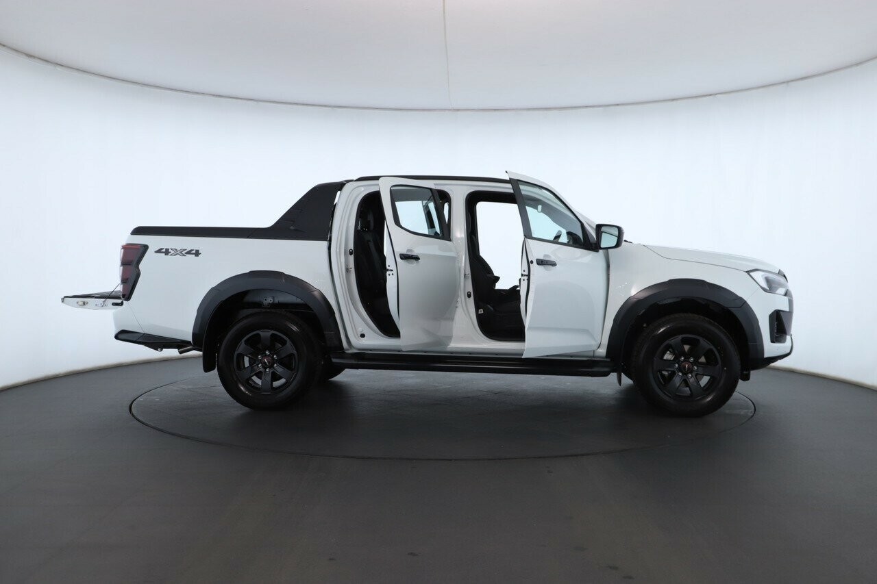 Isuzu D-max image 2