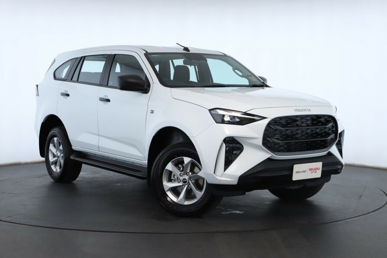 Isuzu Mu-x image 1