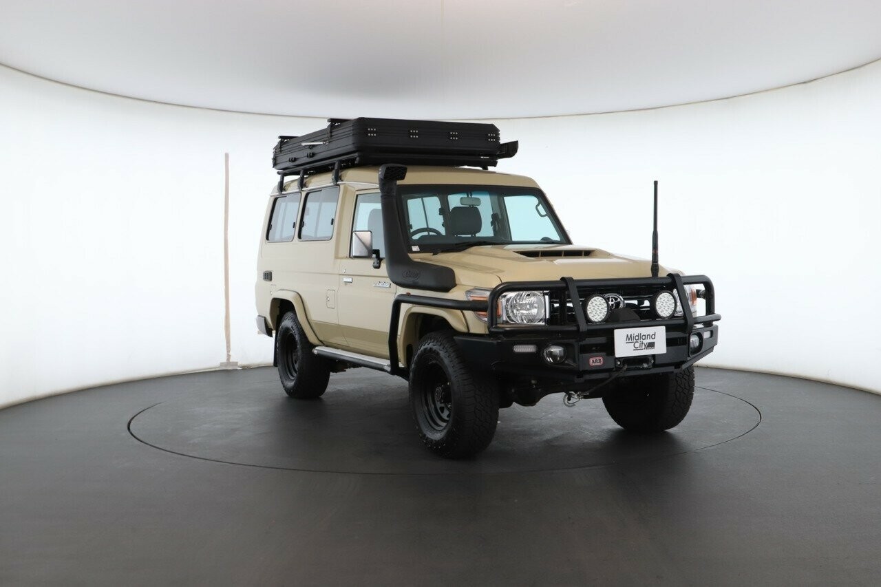 Toyota Landcruiser image 4