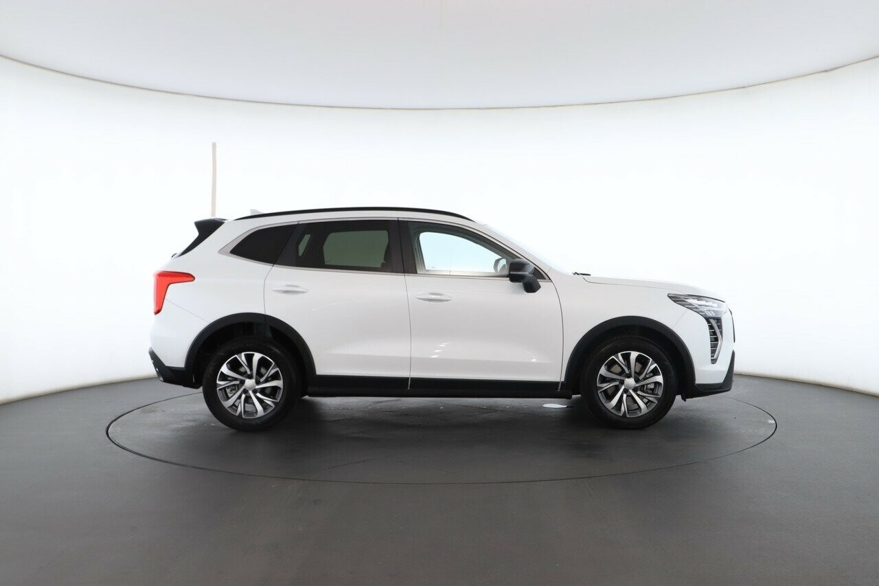 Gwm Haval Jolion image 2