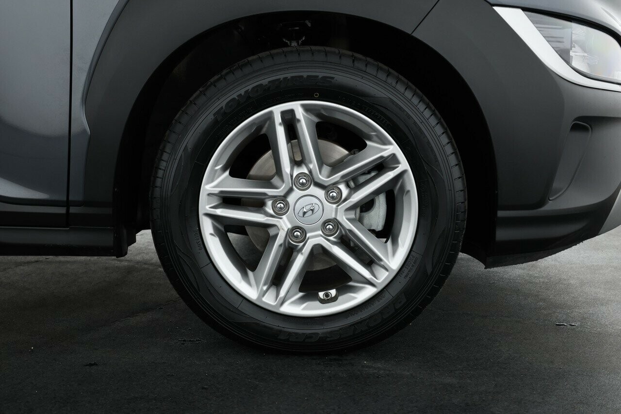 Hyundai Kona image 3