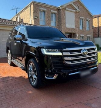 Toyota Landcruiser image 1