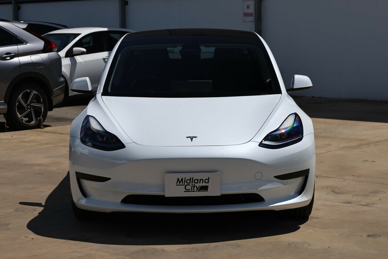 Tesla Model 3 image 4