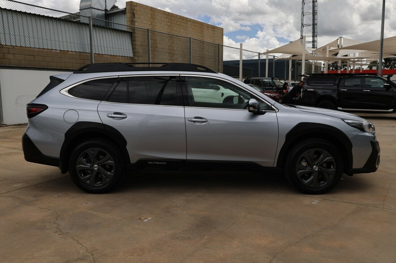 Subaru Outback image 2