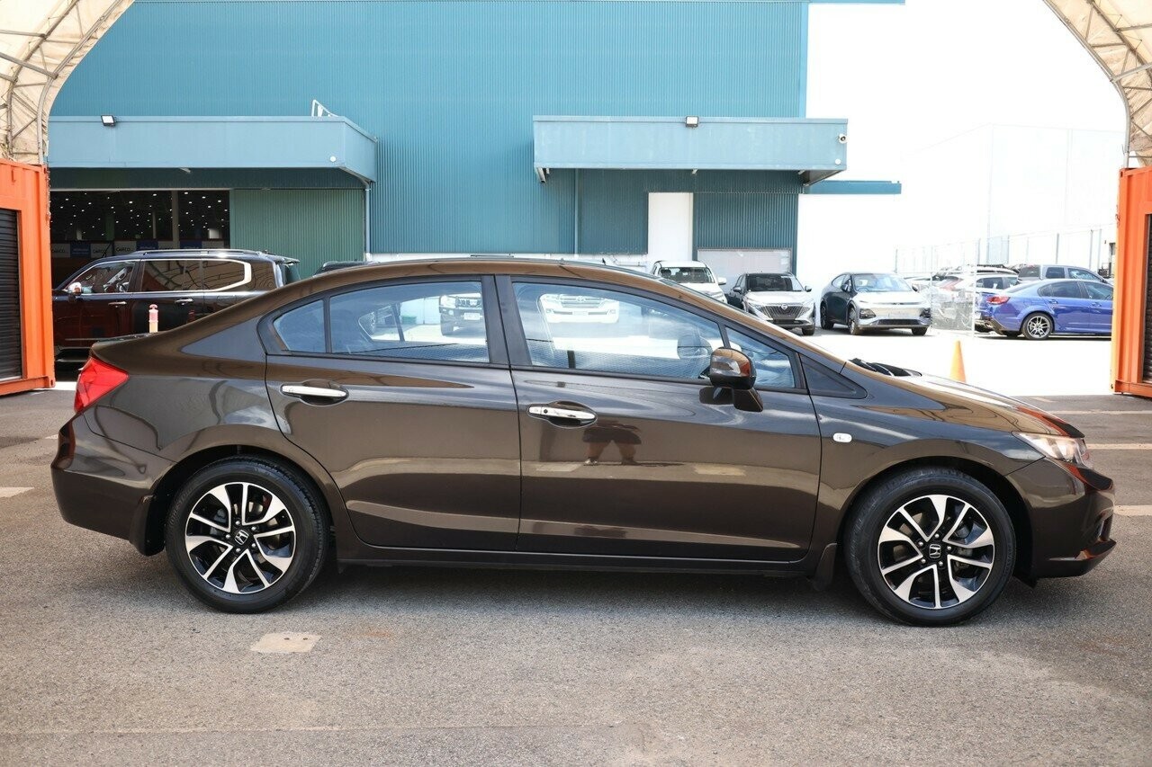 Honda Civic image 2