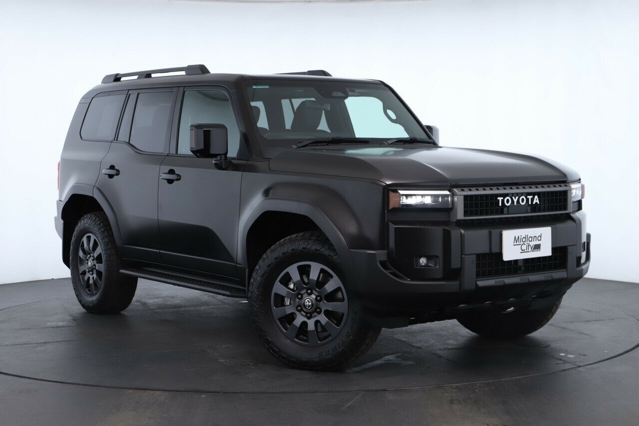 Toyota Landcruiser Prado image 1