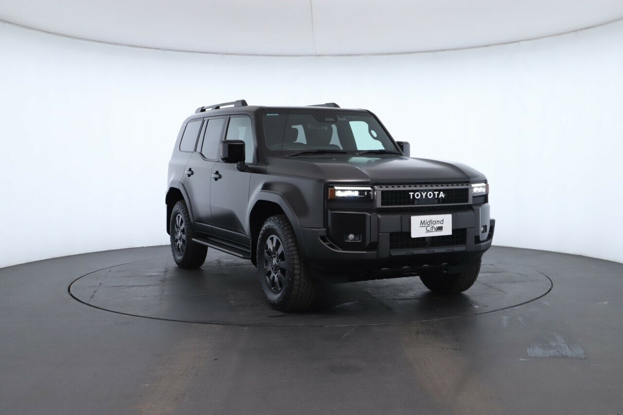 Toyota Landcruiser Prado image 4