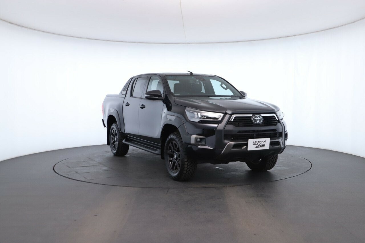Toyota Hilux image 4