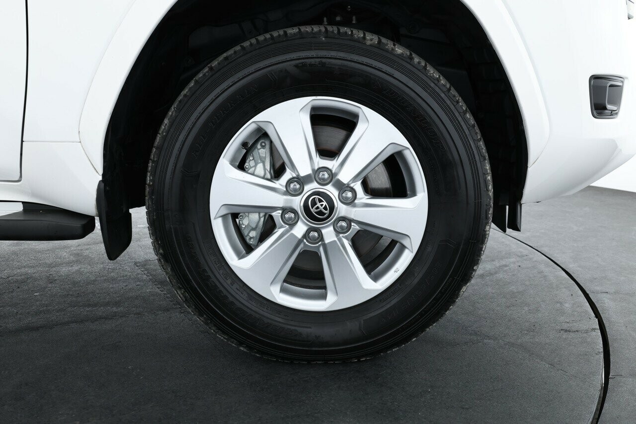 Toyota Landcruiser image 3