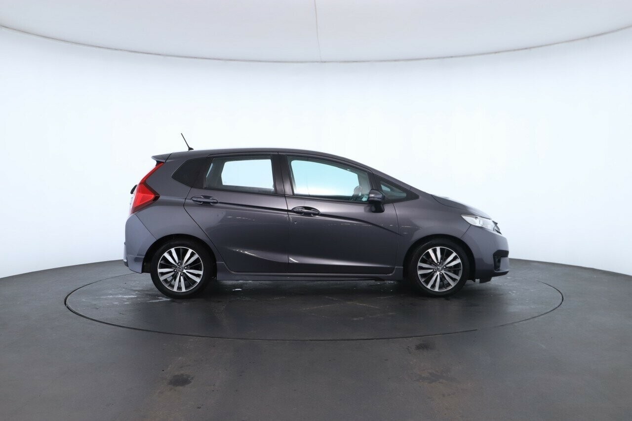 Honda Jazz image 2