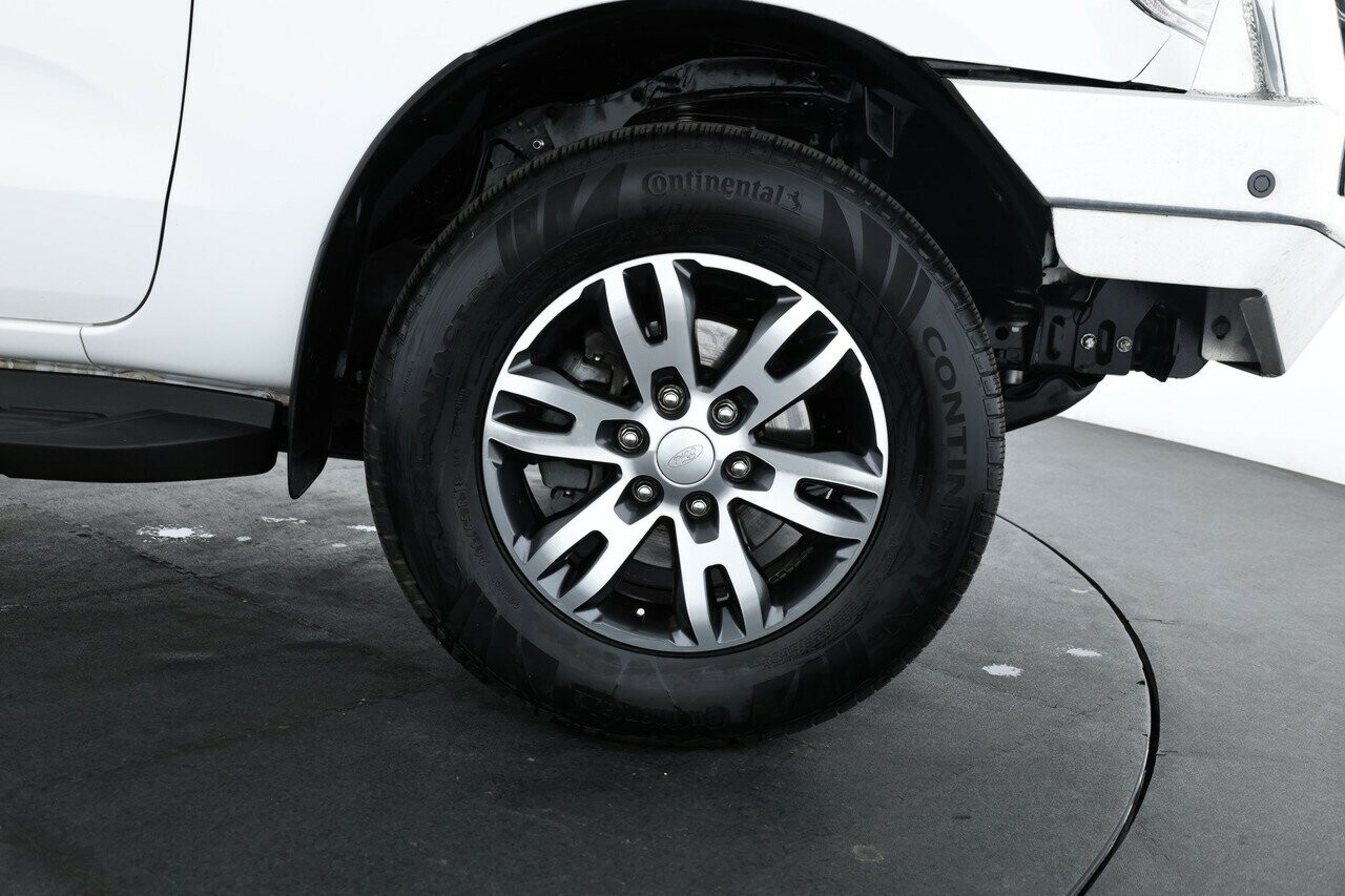 Ford Everest image 3