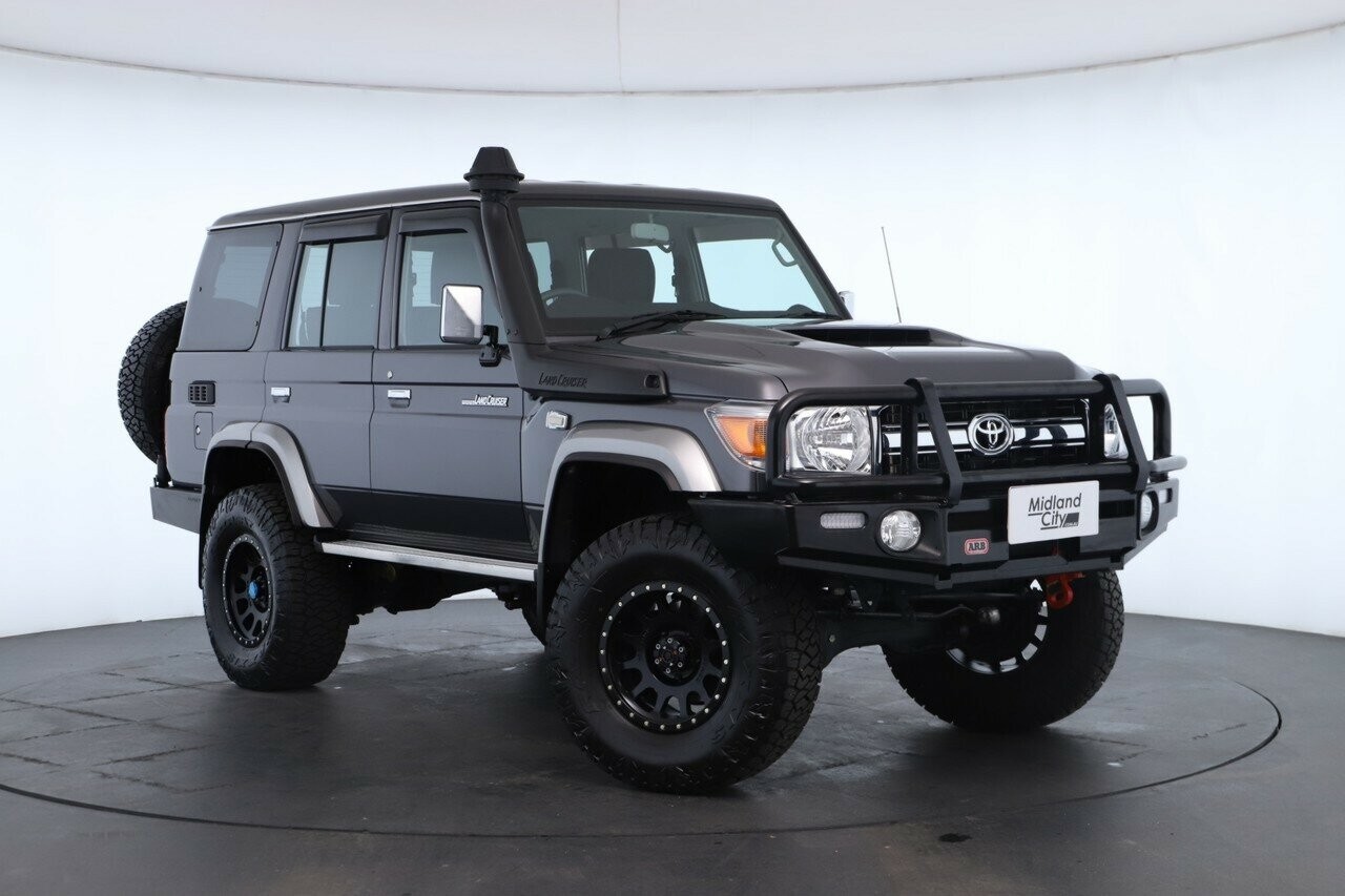 Toyota Landcruiser image 1