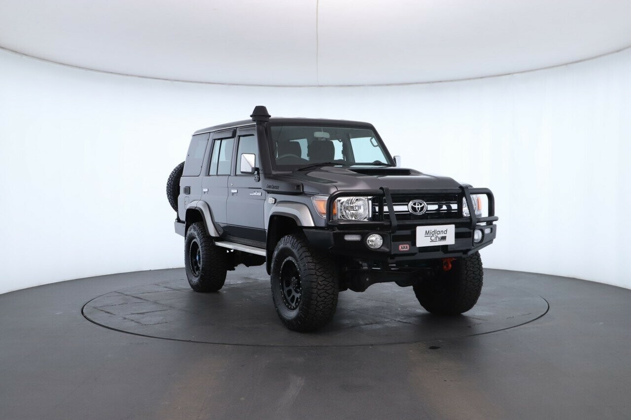 Toyota Landcruiser image 4