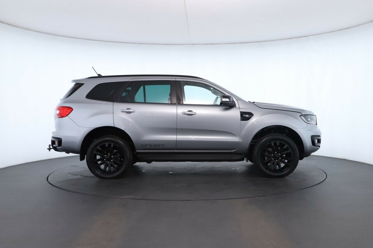 Ford Everest image 2